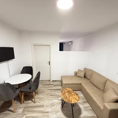 Ilir Daily Rent
